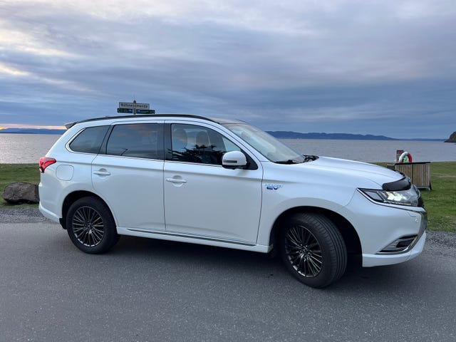 JMBXDGG3WLZ010297 2020 MITSUBISHI OUTLANDER-1