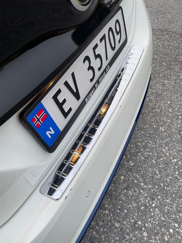 2018 NISSAN LEAF - 10