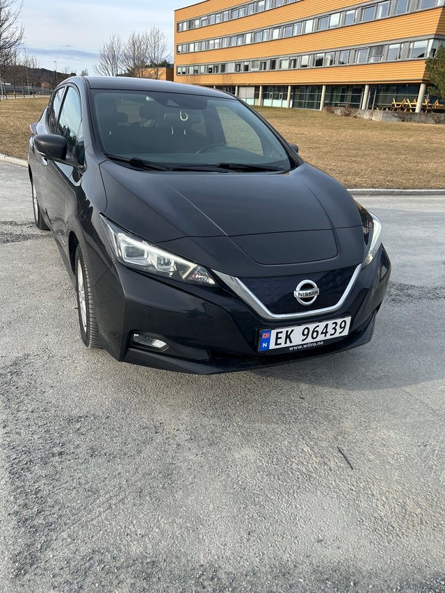 SJNFAAZE1U0018038 2018 NISSAN LEAF-4