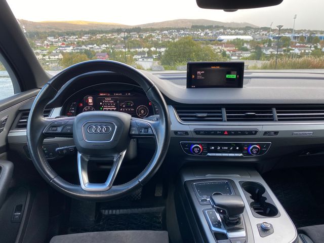 2017 AUDI Q7 - 12