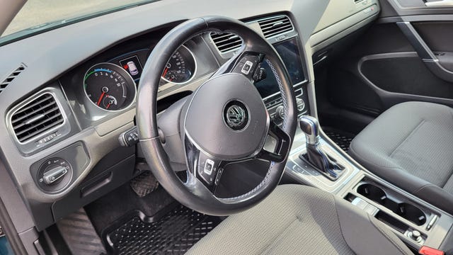 2018 VOLKSWAGEN GOLF - 9