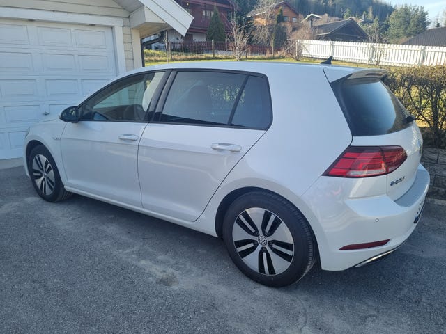 2019 VOLKSWAGEN GOLF - 16