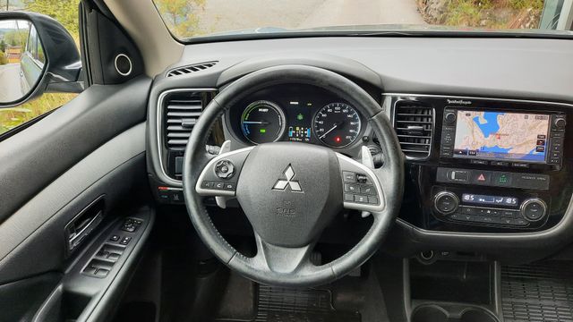 2015 MITSUBISHI OUTLANDER - 9