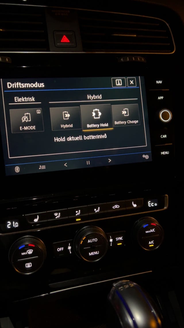 2018 VOLKSWAGEN GOLF - 19