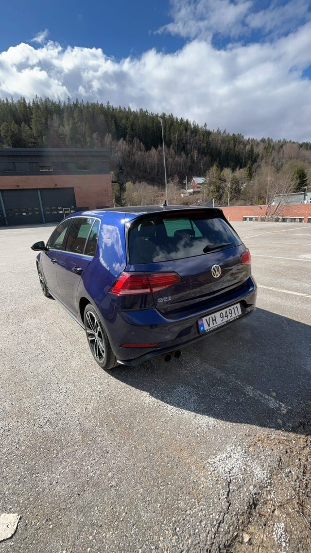 WVWZZZAUZJW806519 2018 VOLKSWAGEN GOLF-3