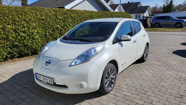 2016 NISSAN LEAF - 1