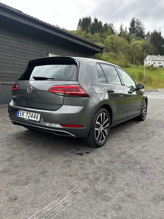 WVWZZZAUZJ8902907 2018 VOLKSWAGEN GOLF-0