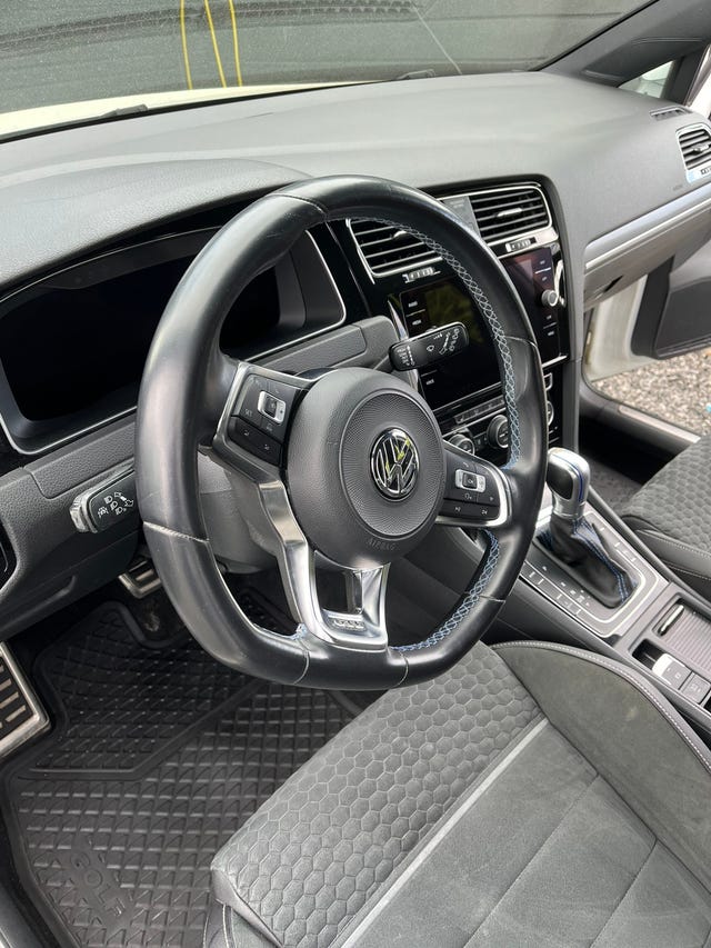 2018 VOLKSWAGEN GOLF - 9