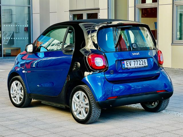 2019 SMART FORTWO - 6