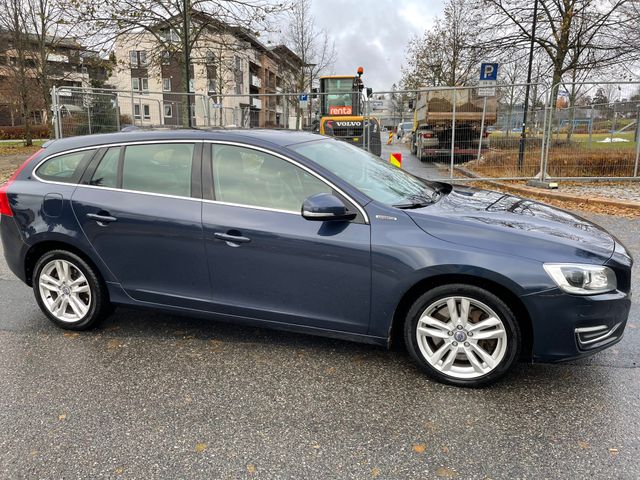 2014 VOLVO V60 - 2