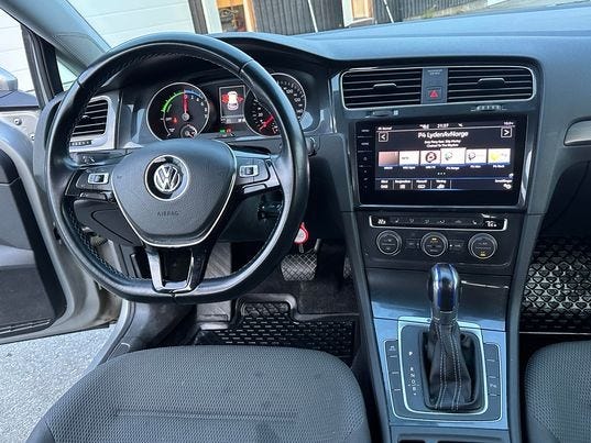 2019 VOLKSWAGEN GOLF - 7