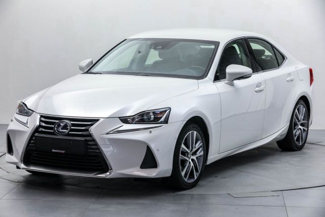 2017 LEXUS IS - 21