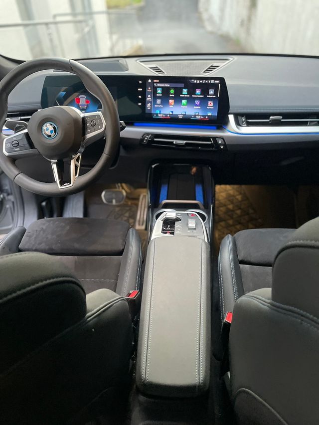 2023 BMW IX1 - 9
