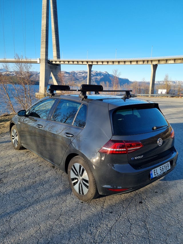 2015 VOLKSWAGEN GOLF - 8