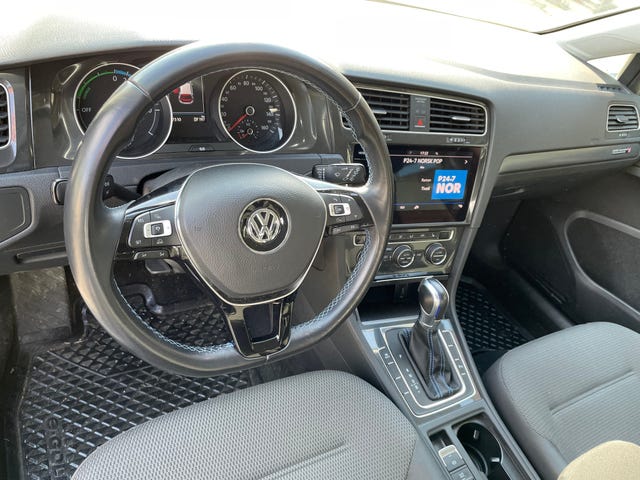 2018 VOLKSWAGEN GOLF - 17