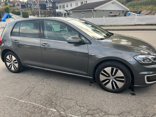 WVWZZZAUZJ8904950 2018 VOLKSWAGEN GOLF-0