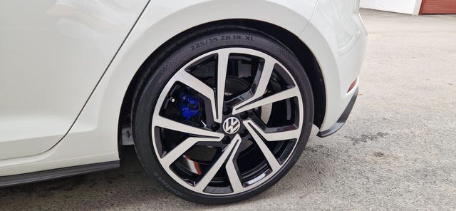 2018 VOLKSWAGEN GOLF - 31