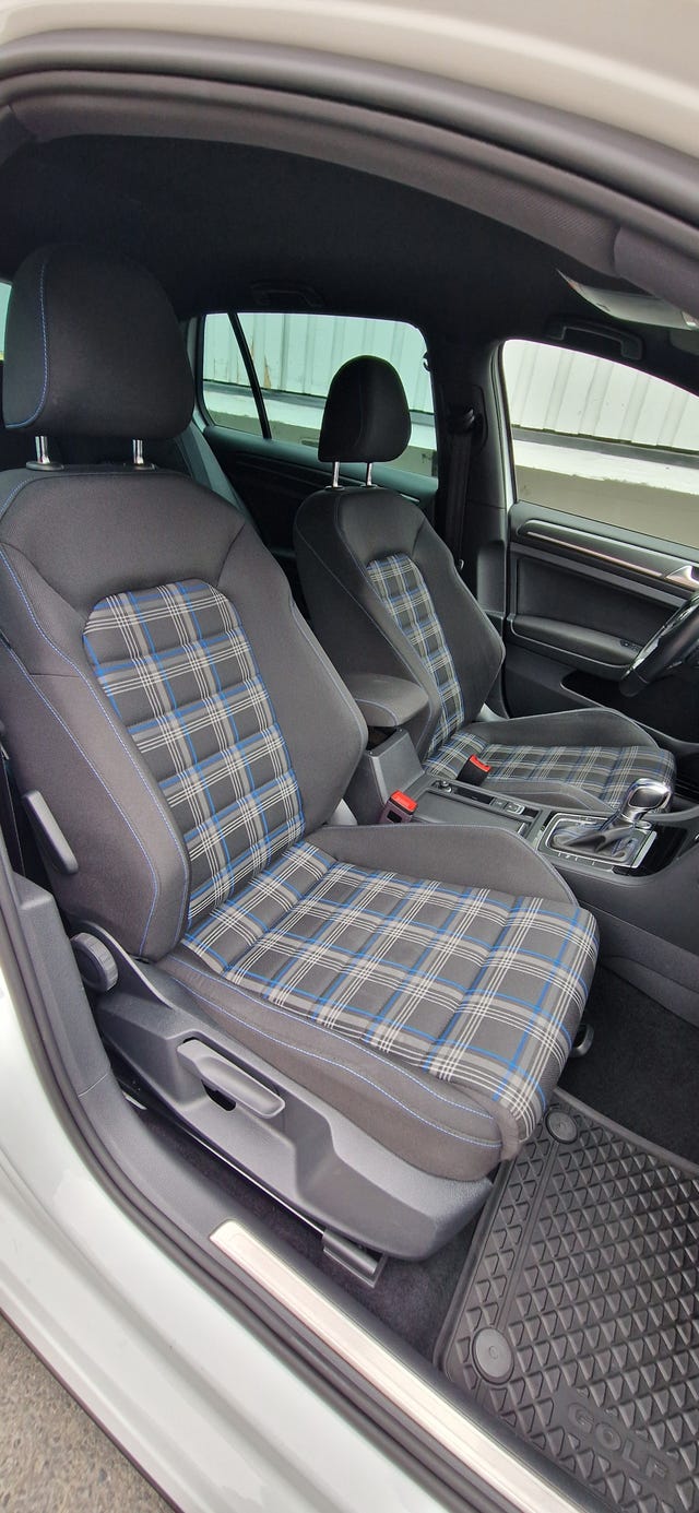 2018 VOLKSWAGEN GOLF - 25