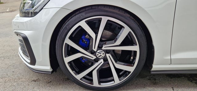 2018 VOLKSWAGEN GOLF - 32