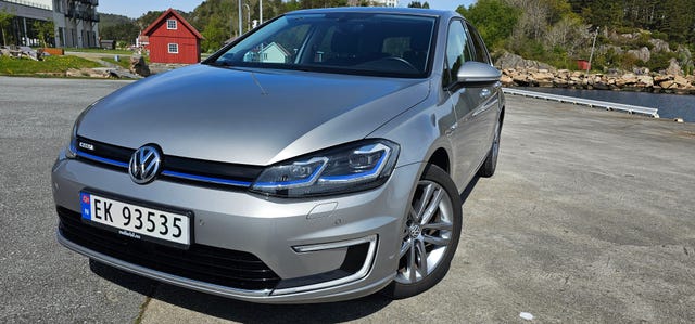 WVWZZZAUZJ8904040 2018 VOLKSWAGEN GOLF-0