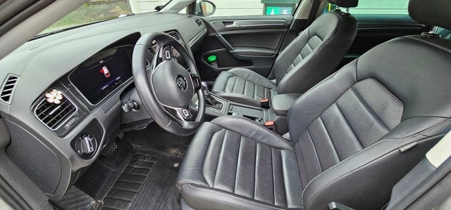 2018 VOLKSWAGEN GOLF - 31