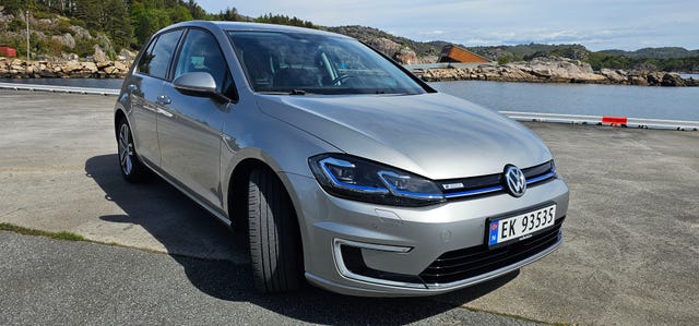 2018 VOLKSWAGEN GOLF - 28