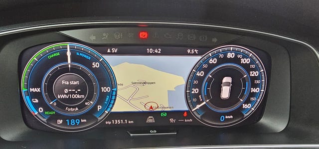 2018 VOLKSWAGEN GOLF - 9