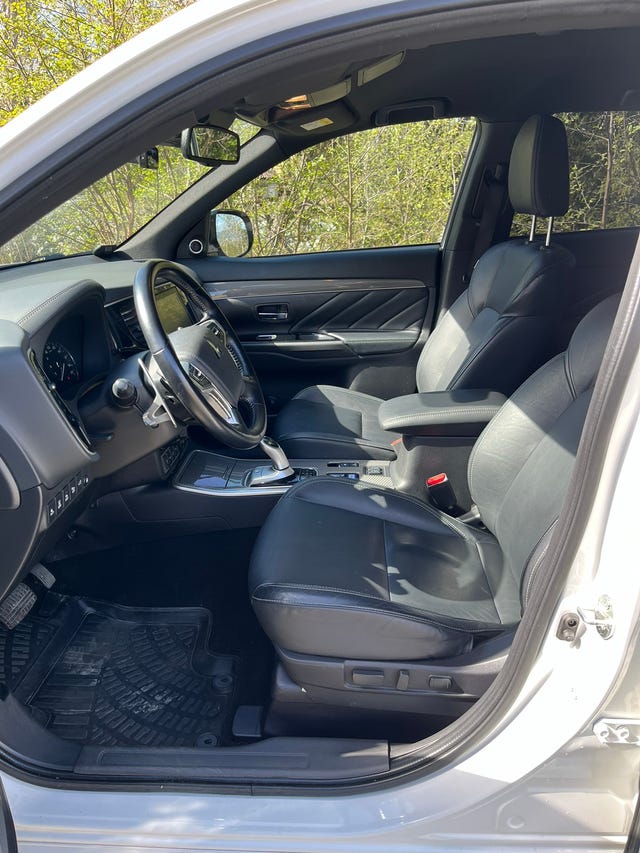 2020 MITSUBISHI OUTLANDER - 9
