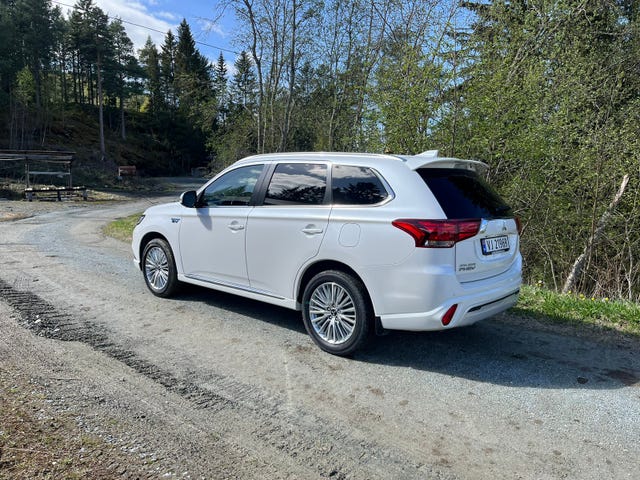 JMBXDGG3WLZ025335 2020 MITSUBISHI OUTLANDER-3