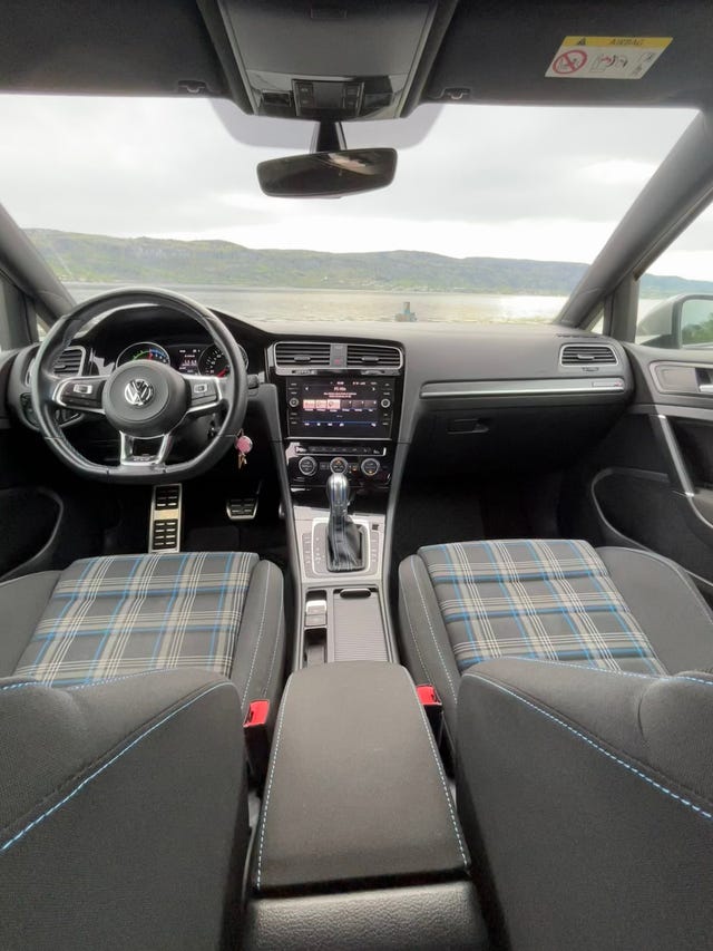 2019 VOLKSWAGEN GOLF - 10