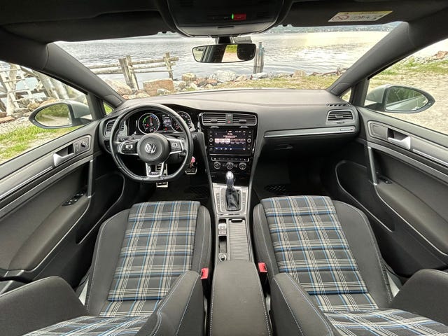 2019 VOLKSWAGEN GOLF - 11