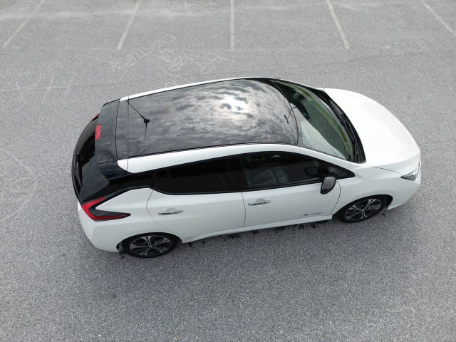 SJNFAAZE1U0028832 2018 NISSAN LEAF-0