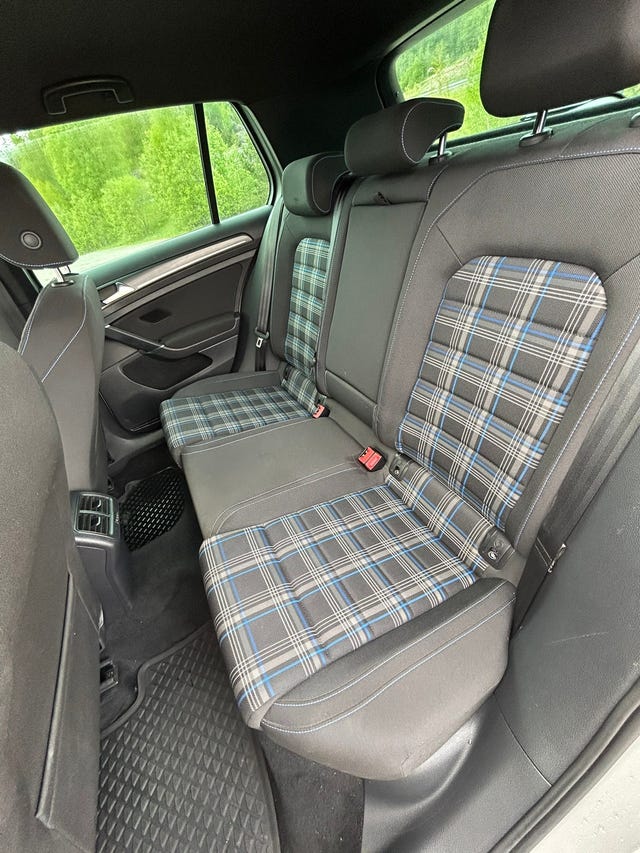 2019 VOLKSWAGEN GOLF - 12