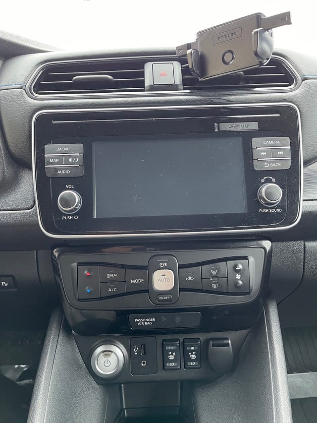 2018 NISSAN LEAF - 9
