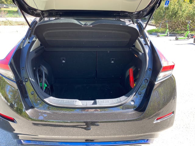 2018 NISSAN LEAF - 10