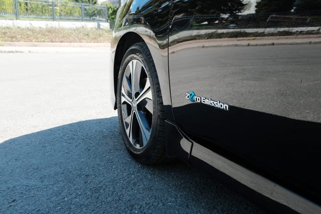 2018 NISSAN LEAF - 9