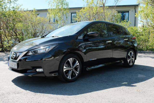 SJNFAAZE1U0014815 2018 NISSAN LEAF-5