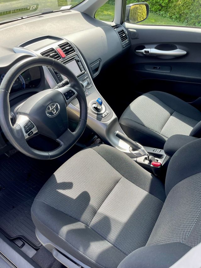 2012 TOYOTA AURIS - 11