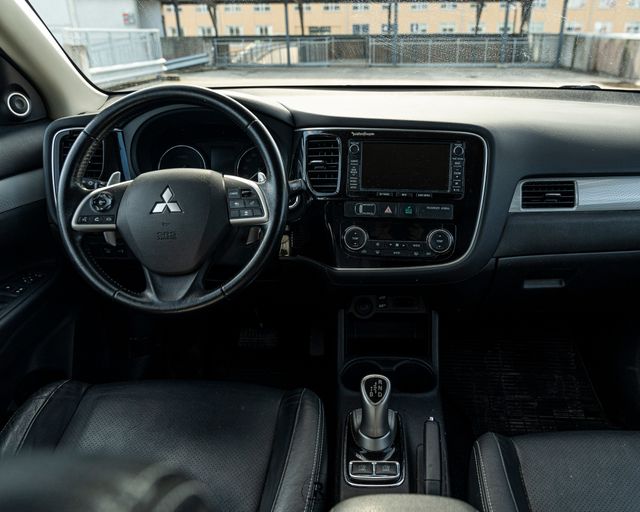 2014 MITSUBISHI OUTLANDER - 23