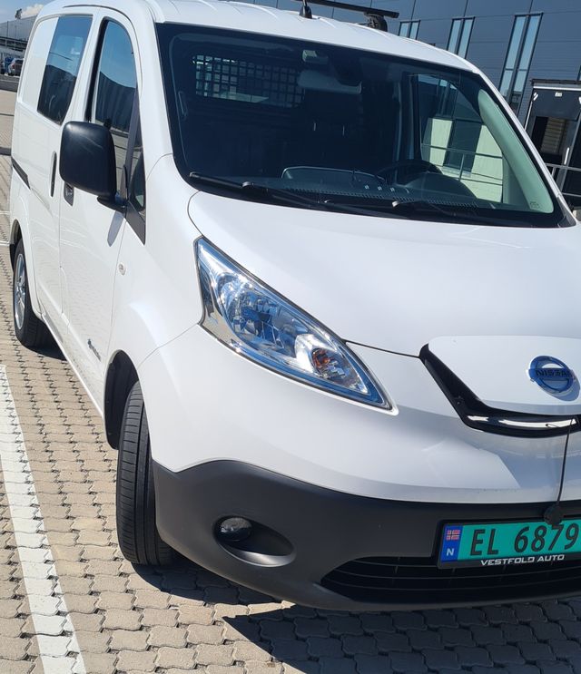 VSKYAAME0U0503737 2015 NISSAN E-NV200-2