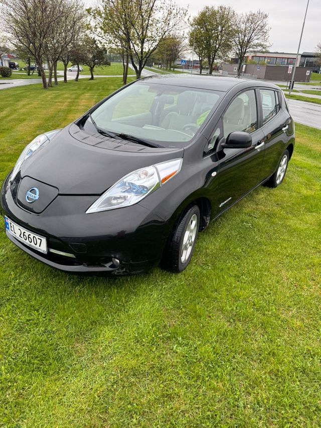 2012 NISSAN LEAF - 1