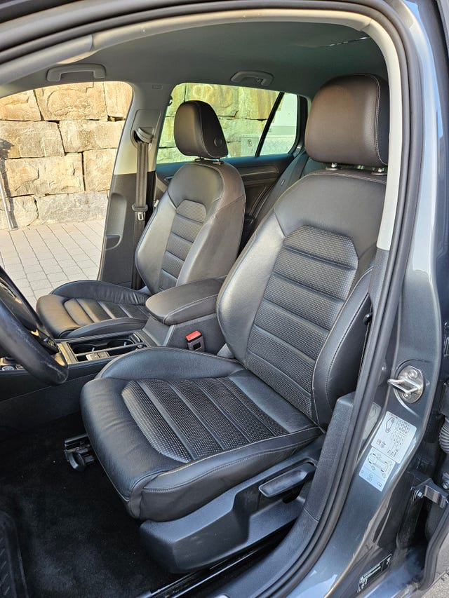 2018 VOLKSWAGEN GOLF - 16