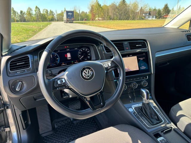 2019 VOLKSWAGEN GOLF - 17