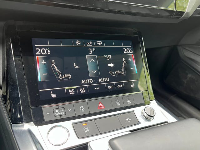 2020 AUDI E-TRON - 12