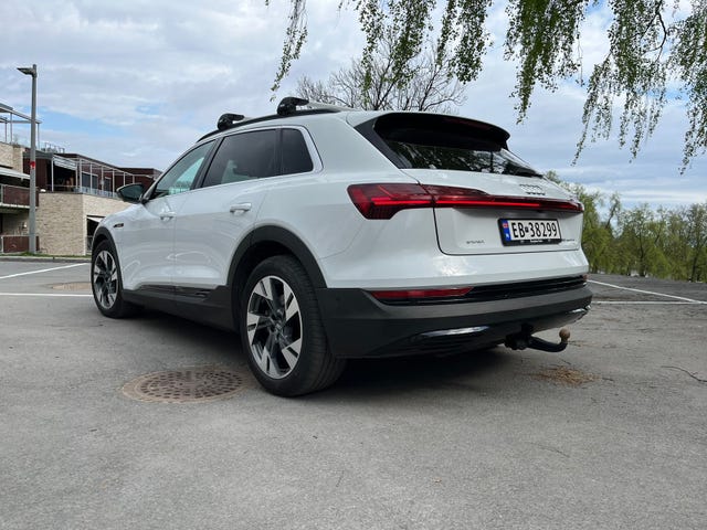 WAUZZZGE0LB029281 2020 AUDI E-TRON-3