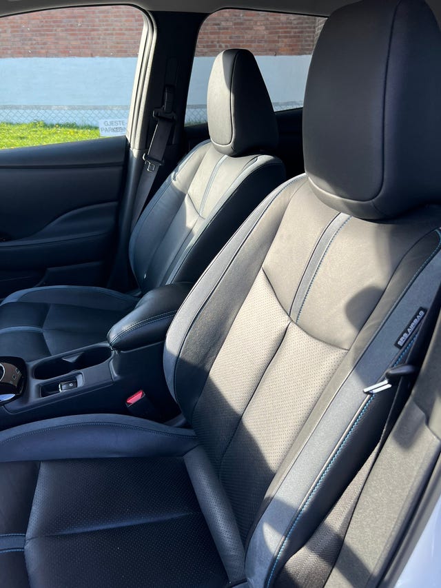 2018 NISSAN LEAF - 9