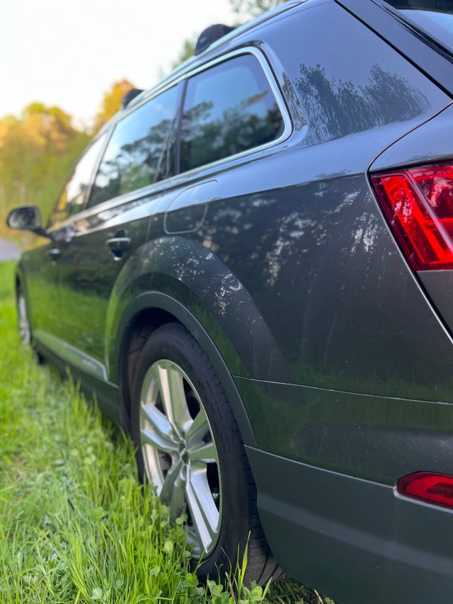 2018 AUDI Q7 - 19