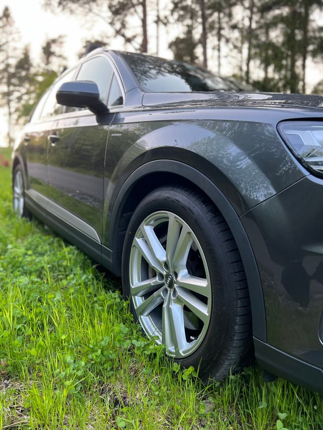 2018 AUDI Q7 - 8