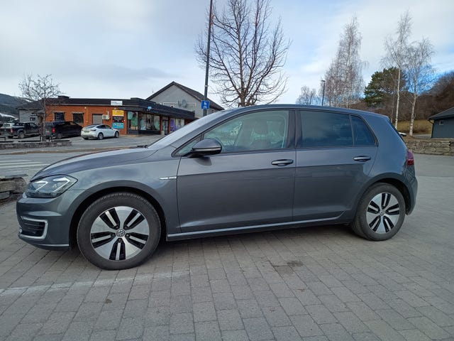 2019 VOLKSWAGEN GOLF - 8