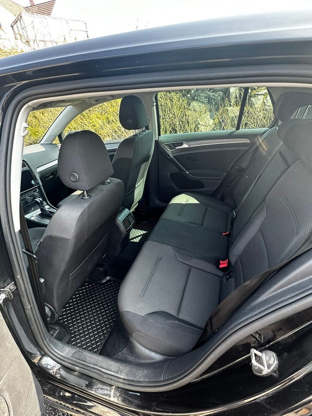 2018 VOLKSWAGEN GOLF - 8